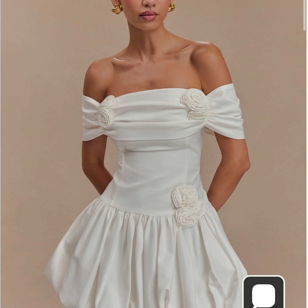 MESHKI Giovanna Off Shoulder Mini Dress - White